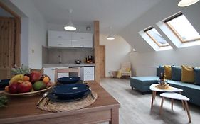 ApartDębki